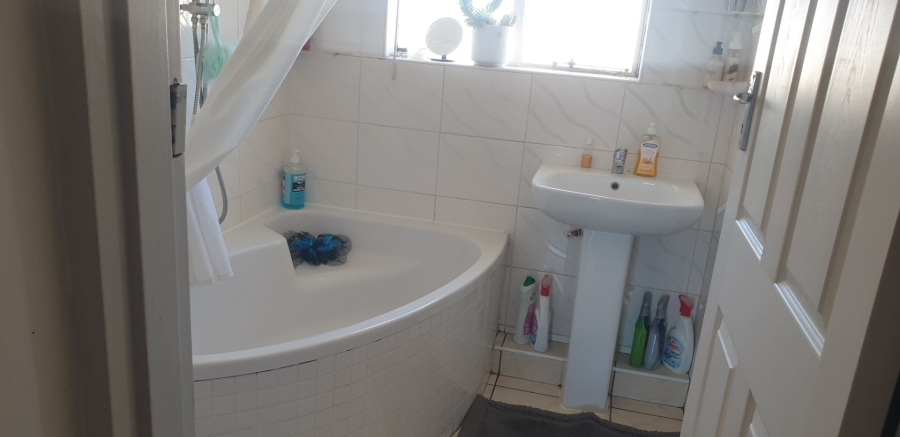 3 Bedroom Property for Sale in Table View Western Cape